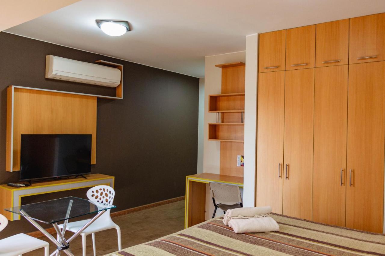 Hotel Mochiks Чиклайо Екстериор снимка