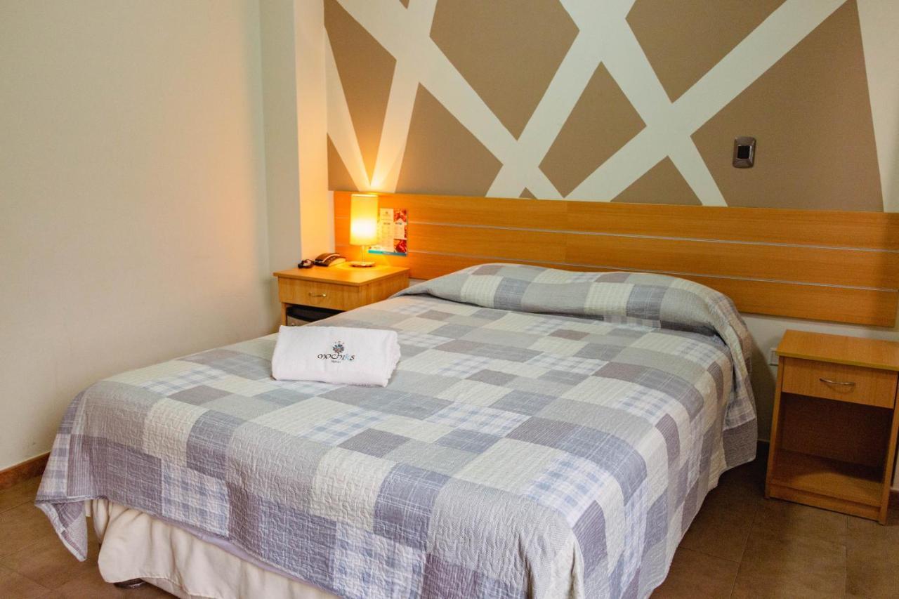 Hotel Mochiks Чиклайо Екстериор снимка